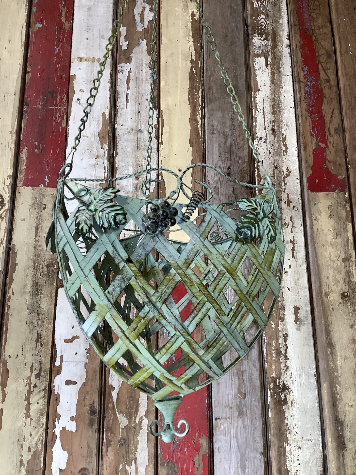 Set Of Two Antique Green Leaf Lattice Hanging Baskets Small & Large Lovely