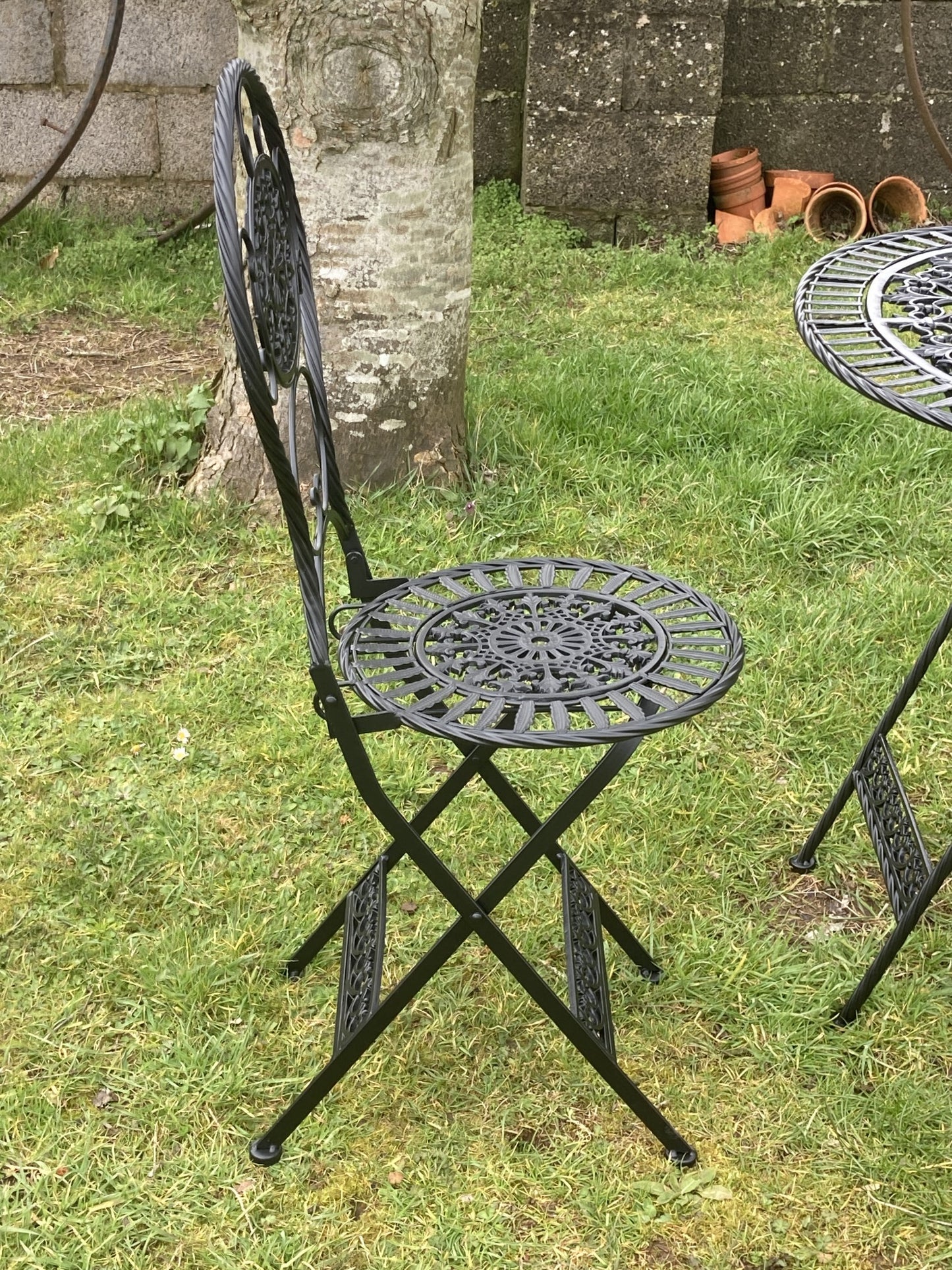 Black Cast & Wrought Iron Style Oval Garden Set 2 Folding Chairs & Table