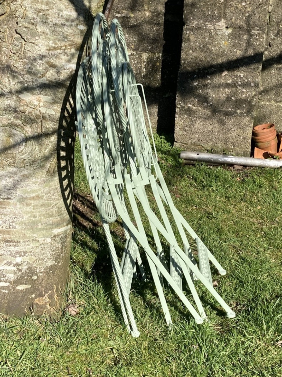 Green Cast & Wrought Iron Style Oval Garden Set 2 Folding Chairs & Table