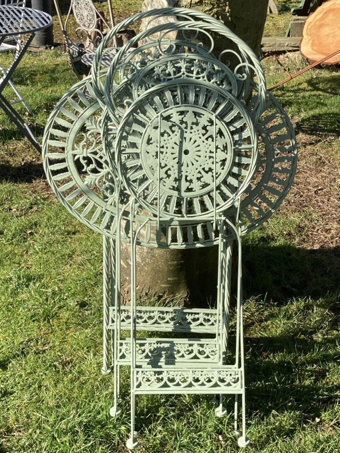 Green Cast & Wrought Iron Style Oval Garden Set 2 Folding Chairs & Table