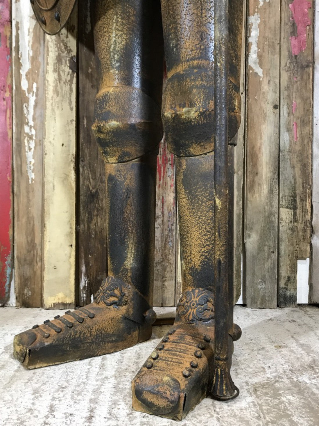 6'6" Large Life Size Rusty Style Metal Knight Suit Of Armour Figure & Long Axe