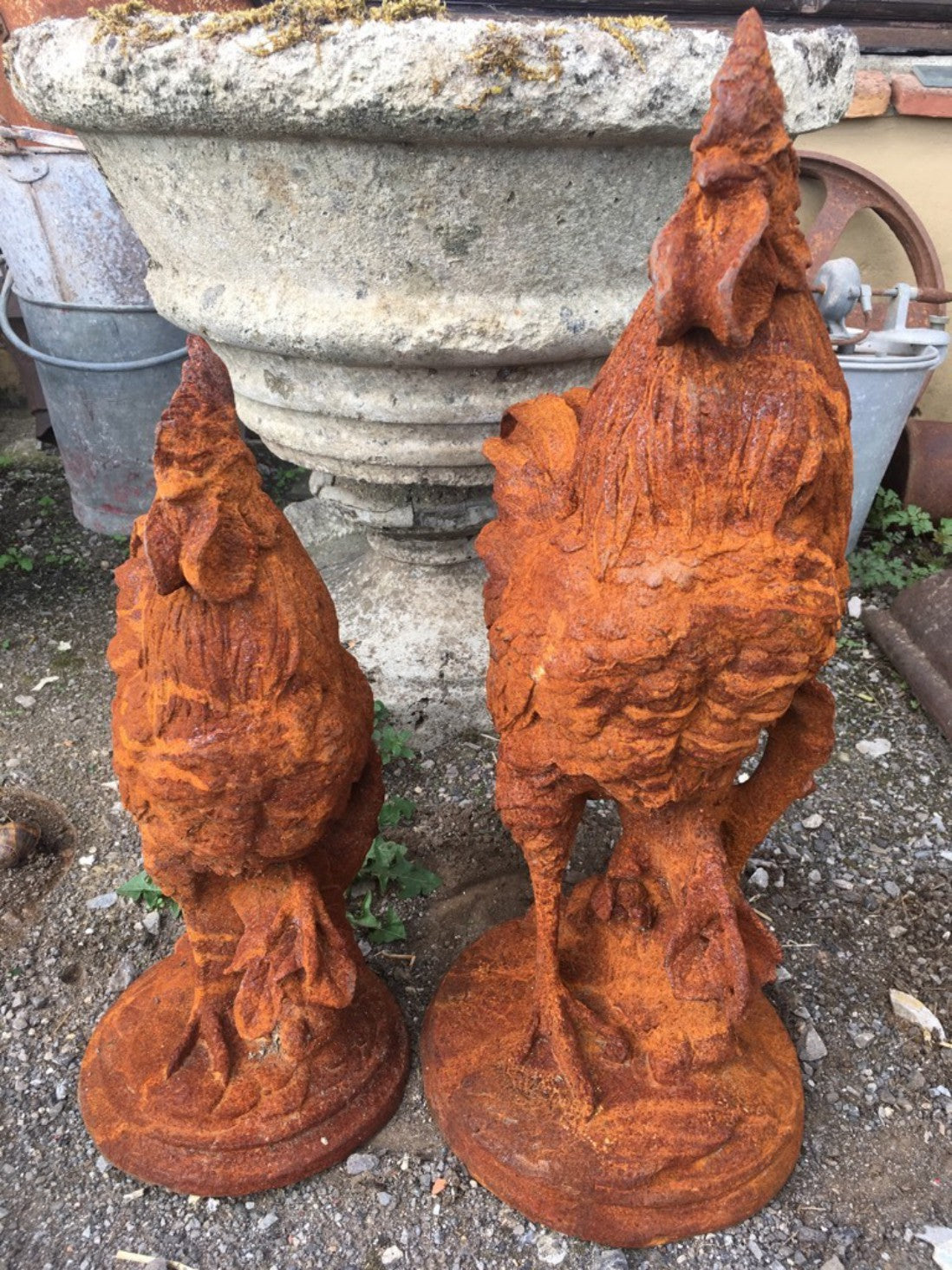 Life Size Cast Iron Rusty Cockerel Rooster Chicken Bird Statue