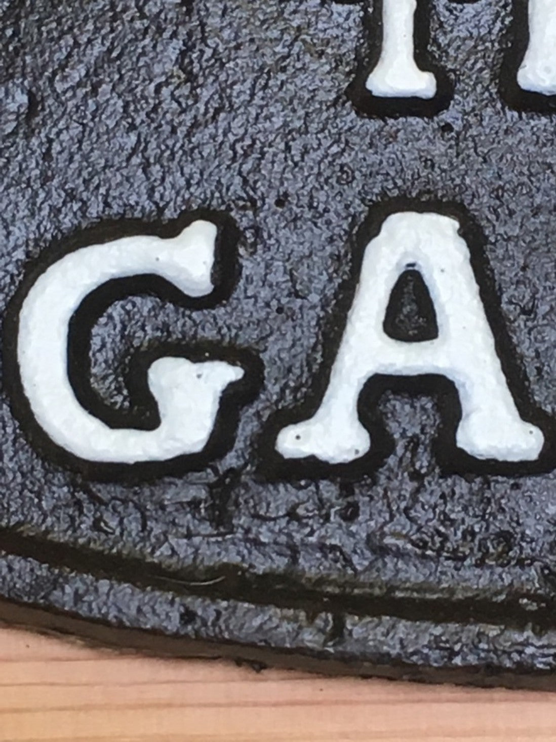 Cast Iron Sign Farm Country "PLEASE CLOSE THE GATE" White Text