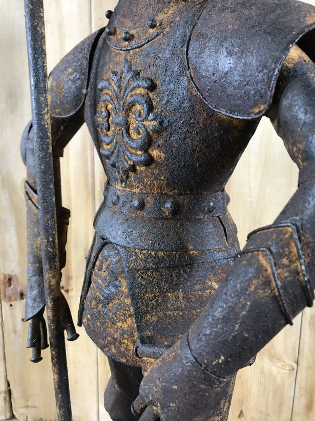 3' Small Child Size Rusty Style Metal Knight Suit Of Armour Statue Axe