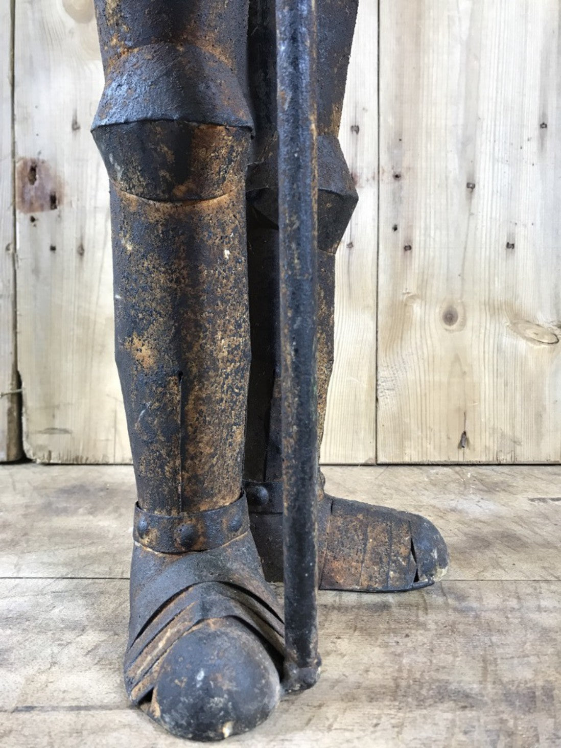 3' Small Child Size Rusty Style Metal Knight Suit Of Armour Statue Axe
