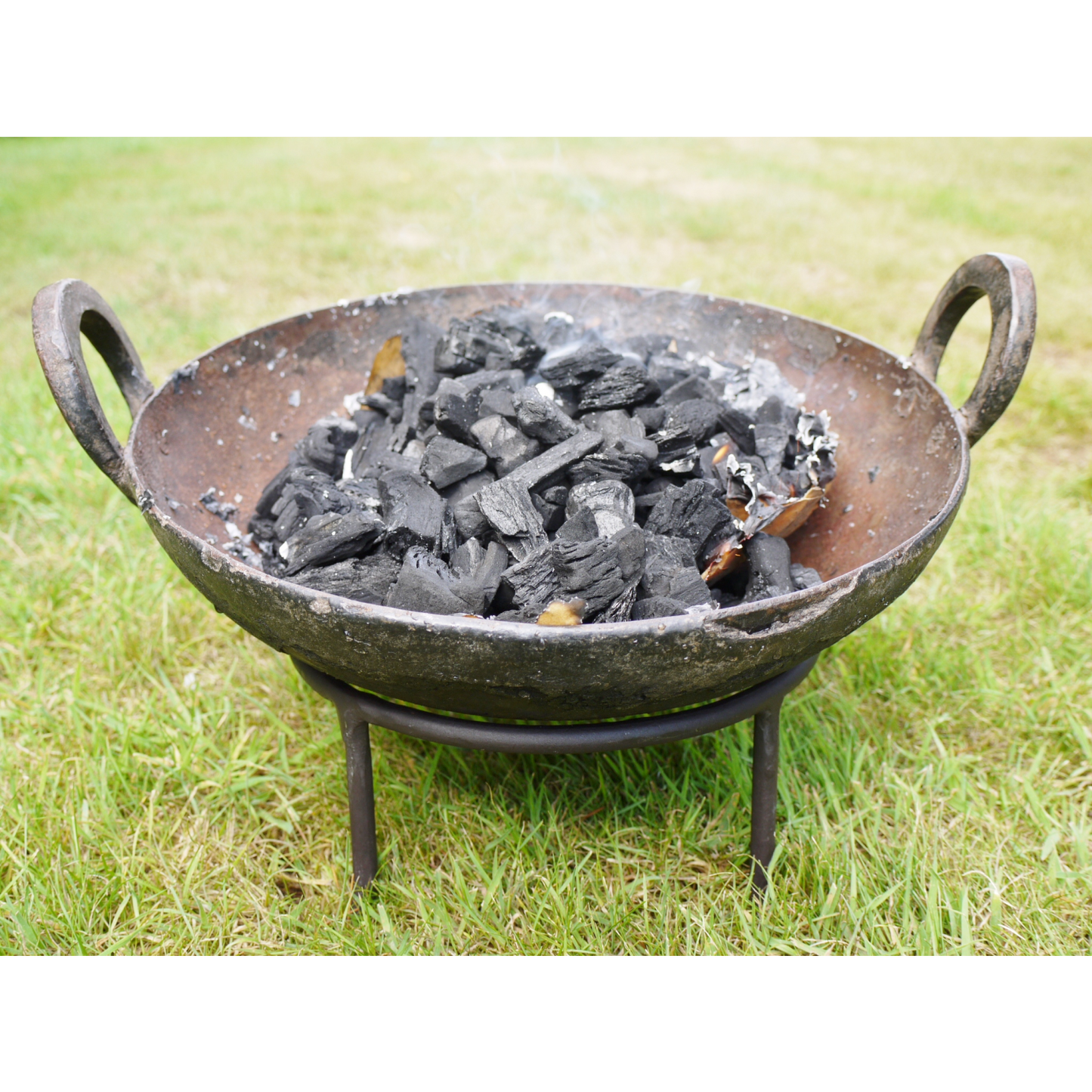 Kadai With Stand Small Fire Pit