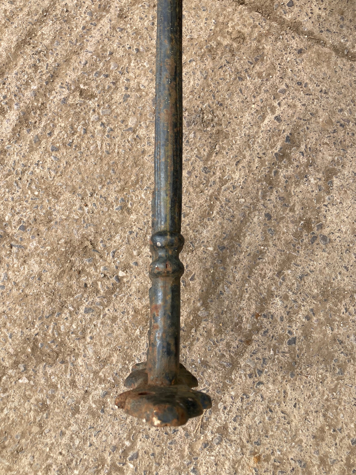 76cm Cast Iron Large Wall Lamp Bracket With 4.2cm Spigot End