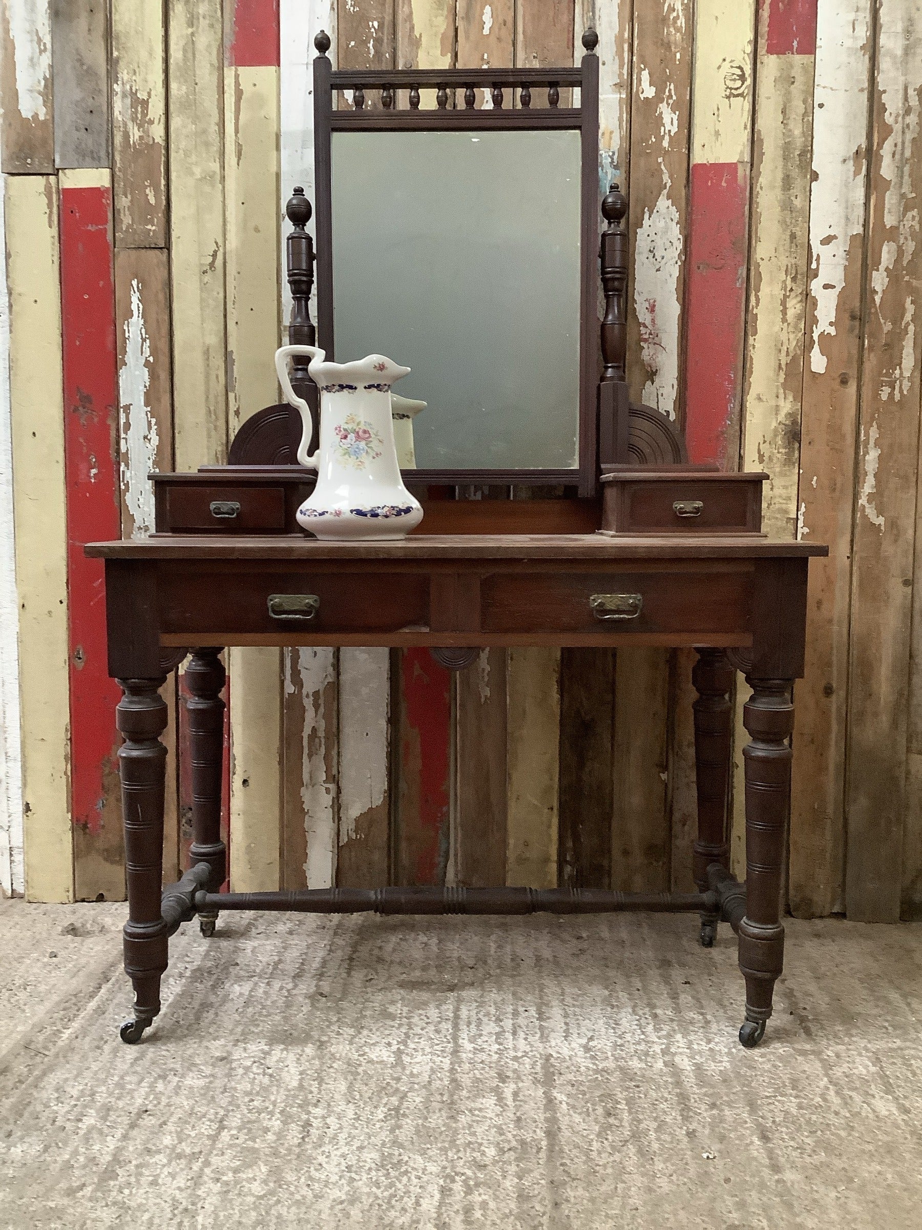 Beautiful Dark Mahogany Late Victorian Polished Mahogany Dressing Tabl Somerset Shop Beautiful Dark Mahogany Late Victorian Polished Mahogany Dressing Tabl Somerset Shop