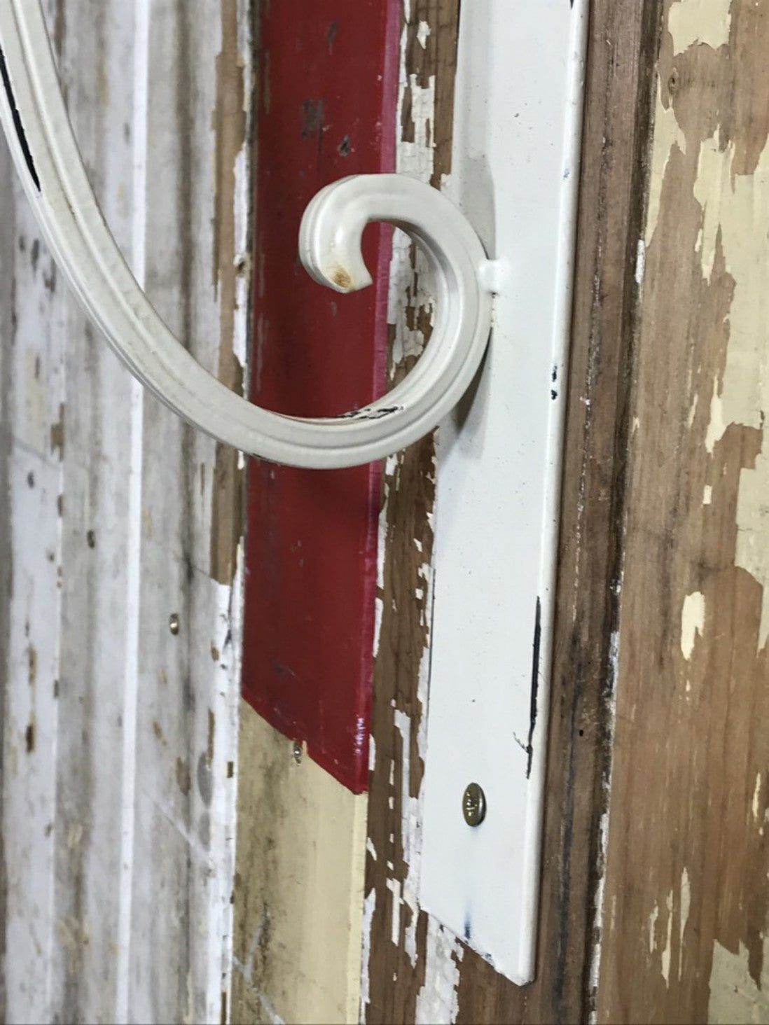 Cream Hanging Basket Bracket