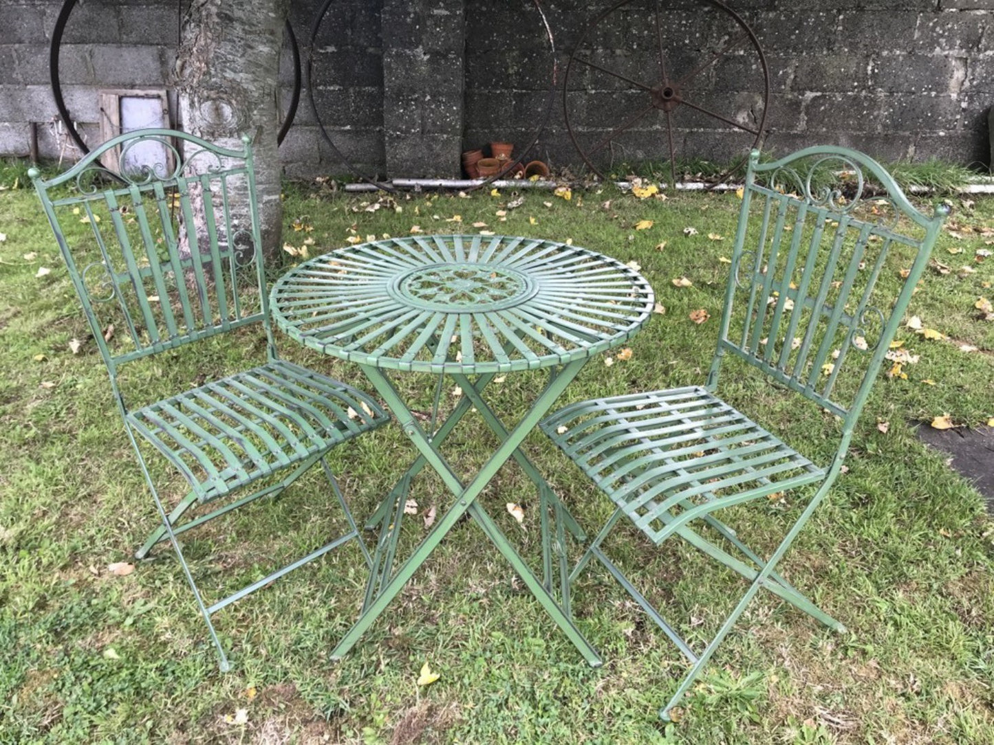 Aged Green Garden Bistro Set 2 Seater Folding Chairs & Round Slatted Table