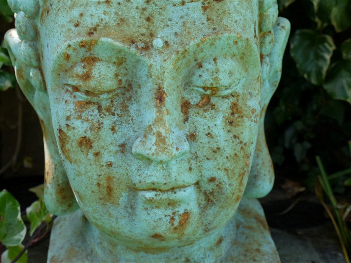 Buddha Head Antique Blue 19"