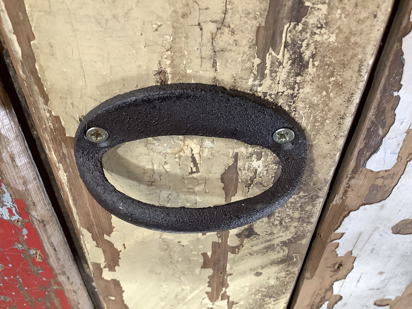 3 Cast Iron Drawer Handle Simple Curved Shape Brown/Black