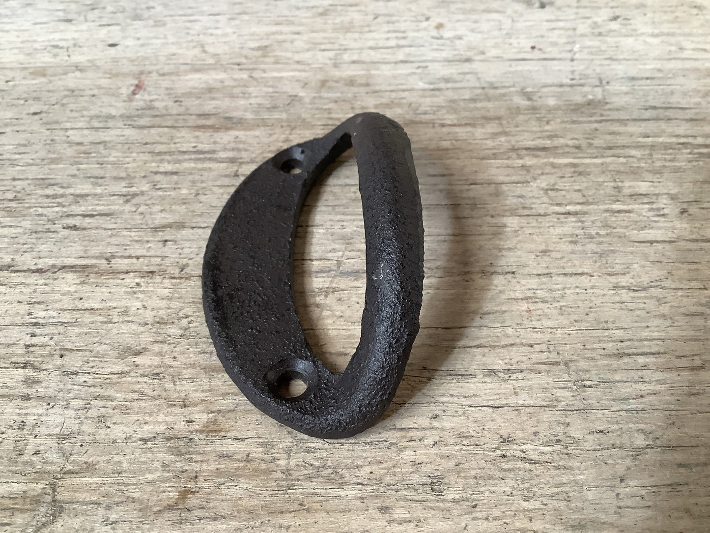3 Cast Iron Drawer Handle Simple Curved Shape Brown/Black