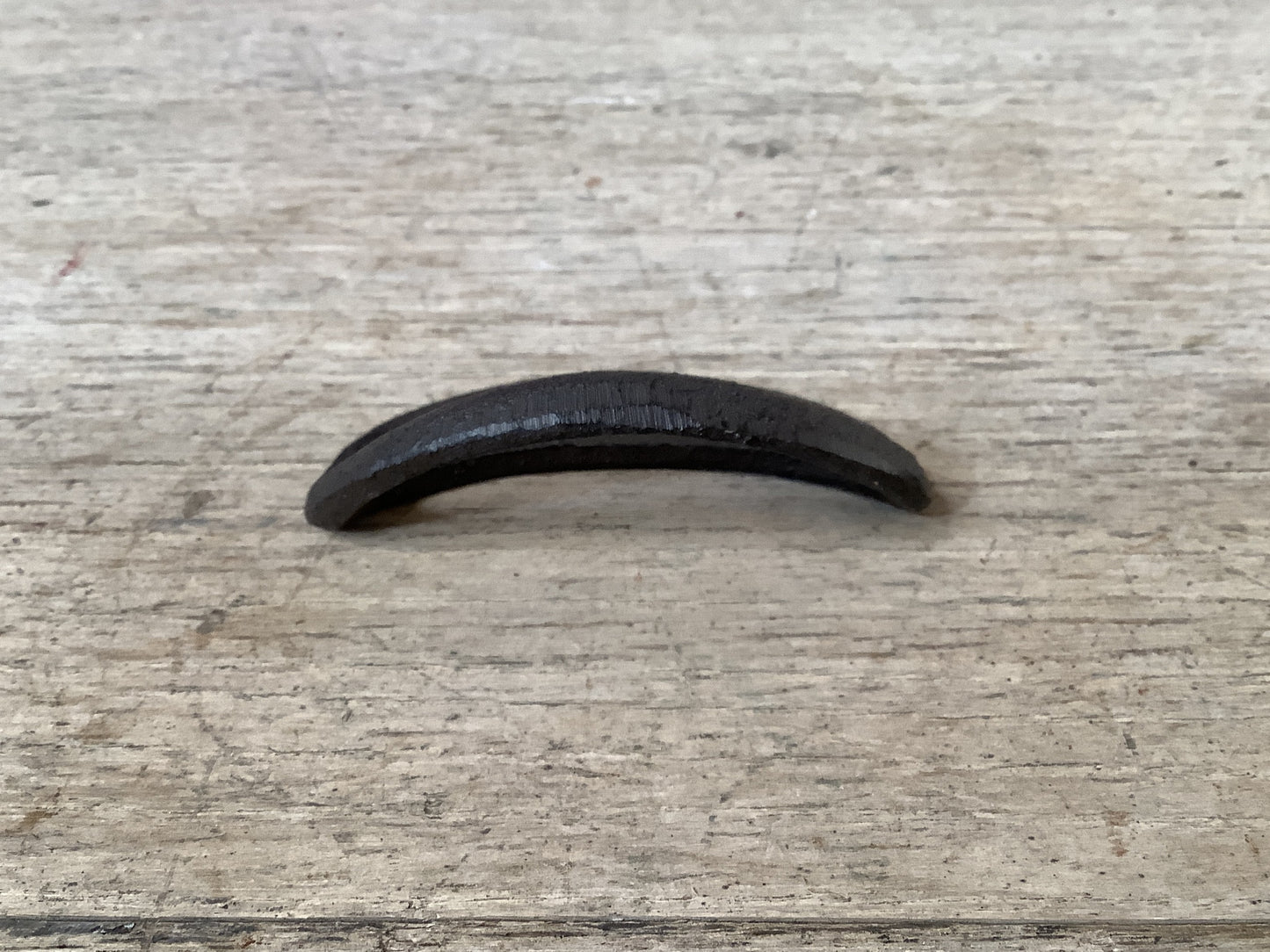 3 Cast Iron Drawer Handle Simple Curved Shape Brown/Black