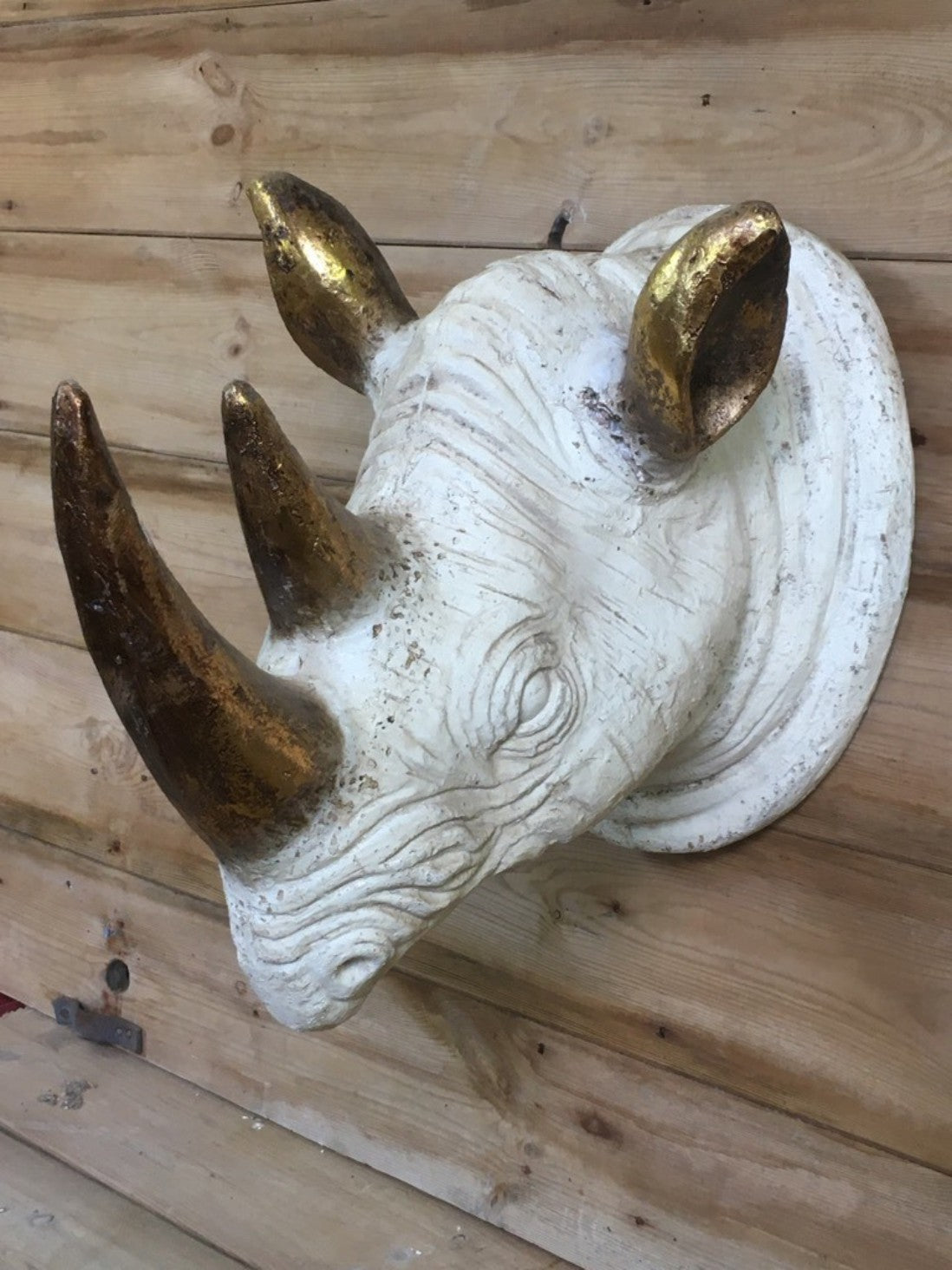 White & Gold Rhino Head Wall Mounting Resin 16 Wild Animal