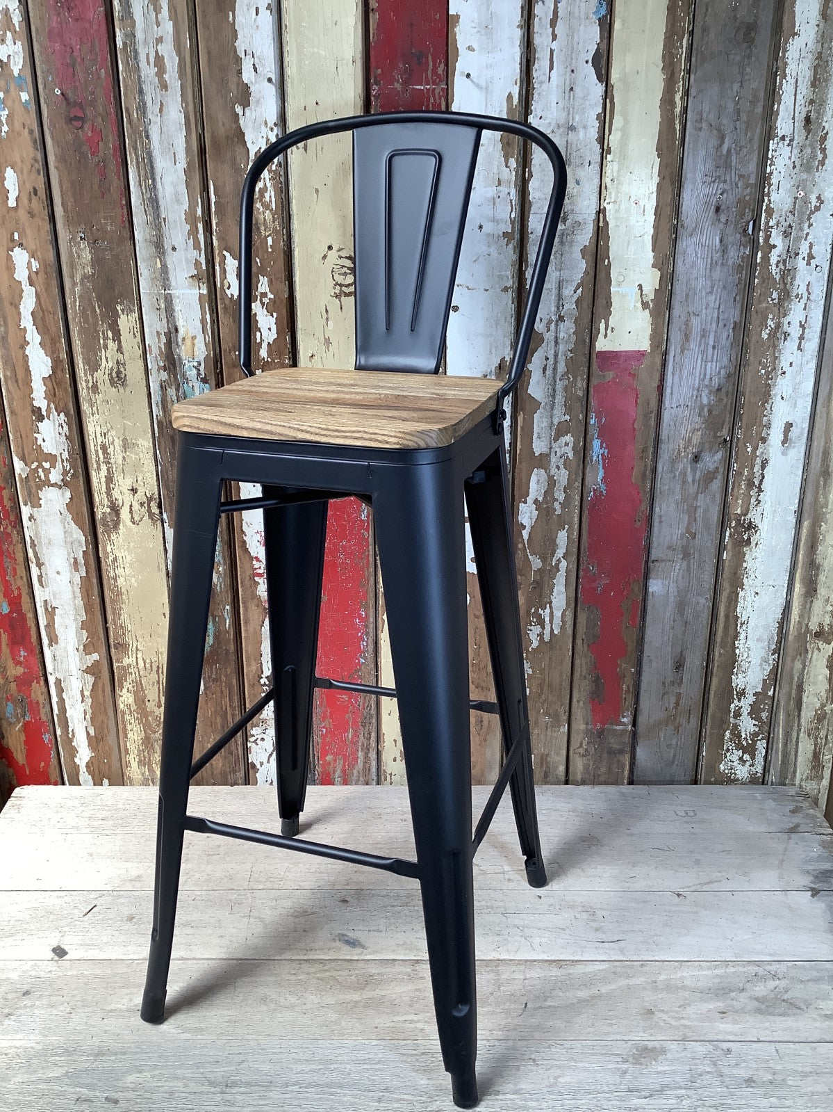 Stylish Charcoal Grey Metal Bar Stool With Rustic Wooden Top & Metal Backrest