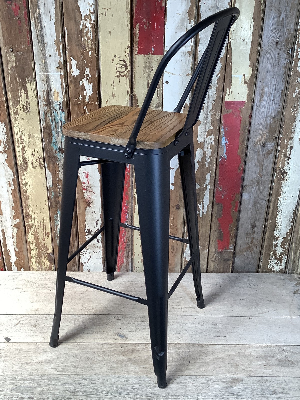 Stylish Charcoal Grey Metal Bar Stool With Rustic Wooden Top & Metal Backrest