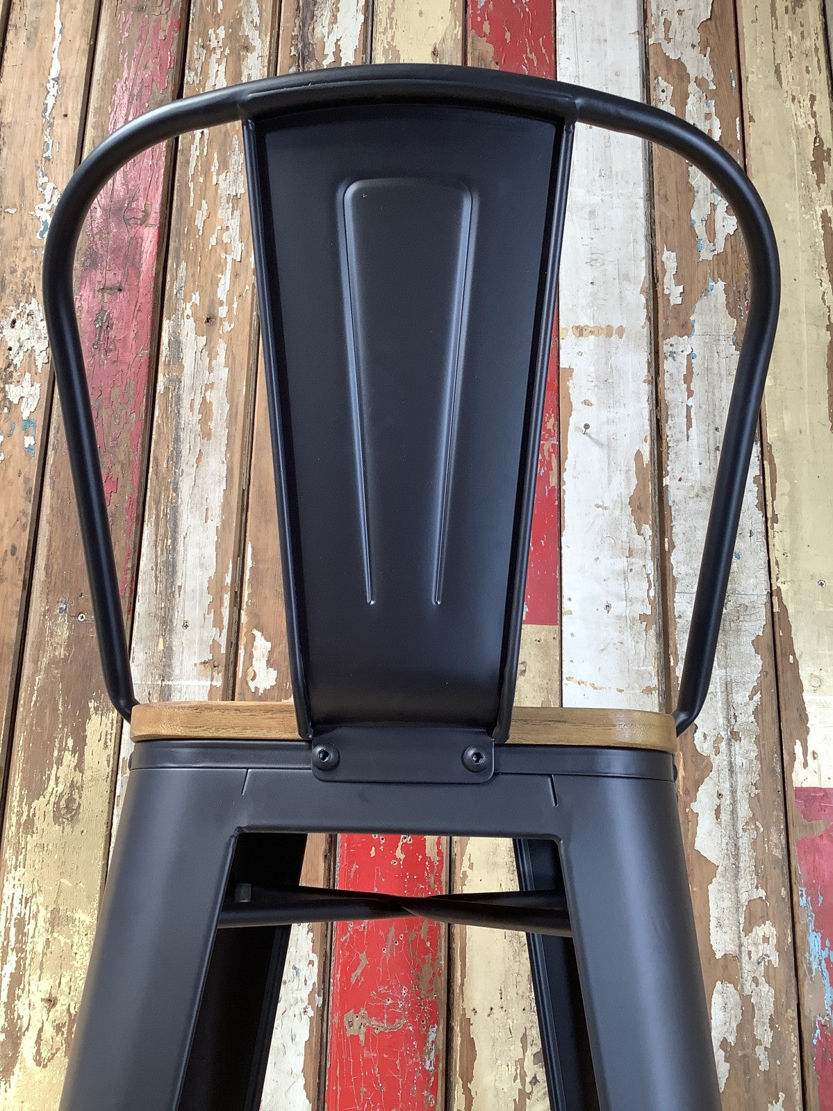 Stylish Charcoal Grey Metal Bar Stool With Rustic Wooden Top & Metal Backrest