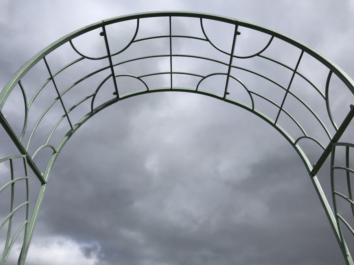 7 Tall Metal Wrought Iron Style Green Garden Two Seater Bench Arch Seat