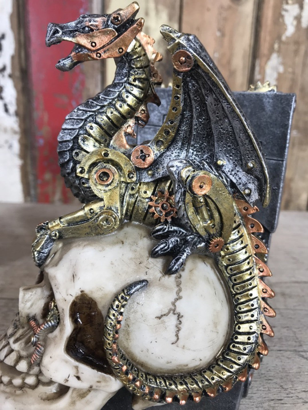 Steampunk Skulls With Dragons Bookends Fantastic Amazing Detail Quirky Bookends