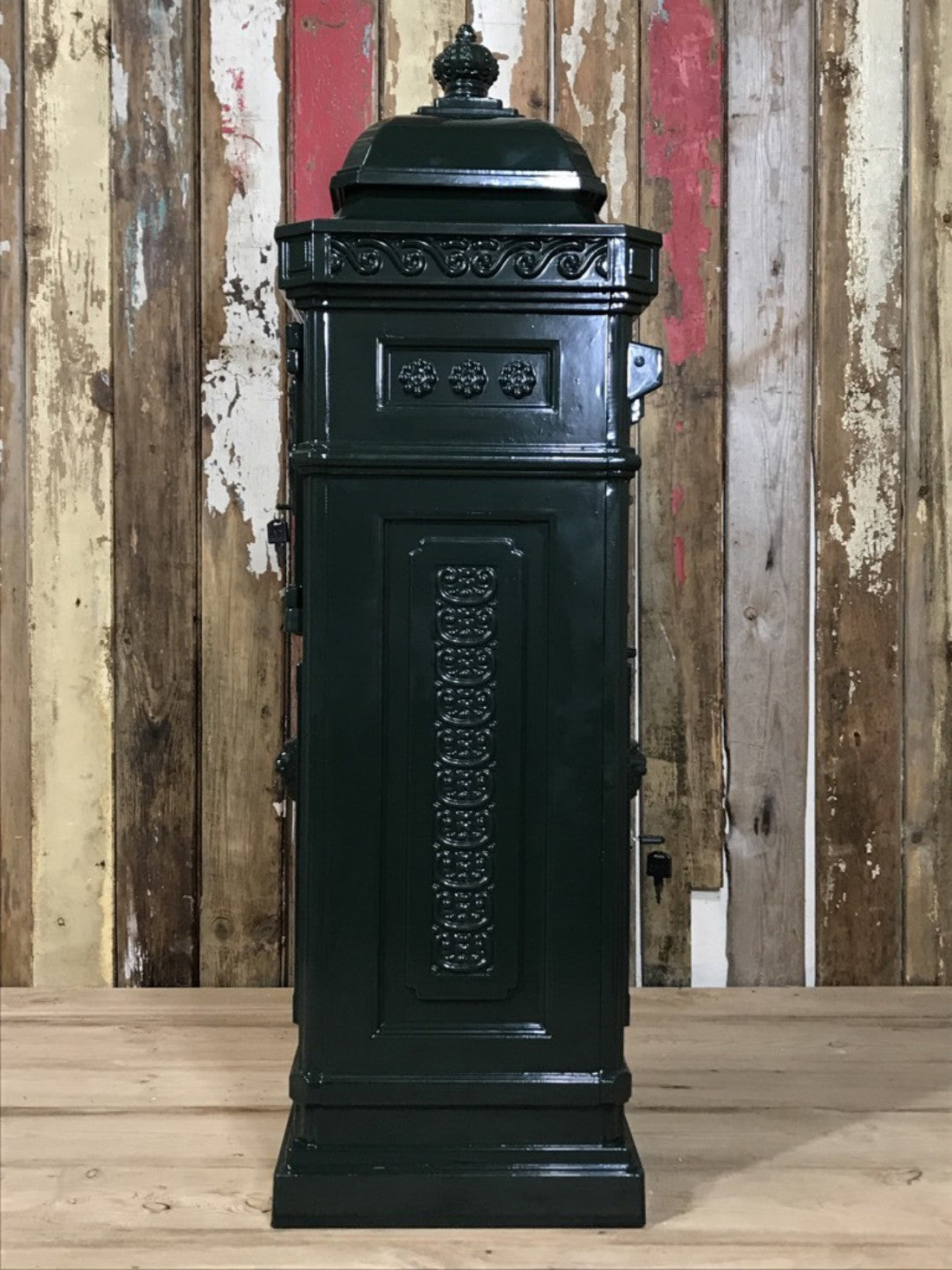 Tall Green Cast Aluminium Pillar Mailbox Post Parcel Box Letterbox Mail