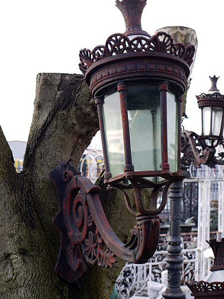 Giant Lamp & Wall Bracket