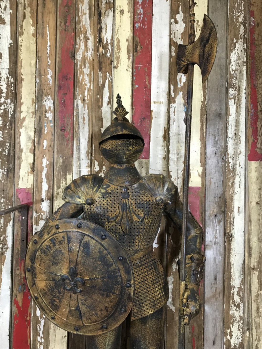 6'6" Large Life Size Rusty Style Metal Knight Suit Of Armour Figure & Long Axe