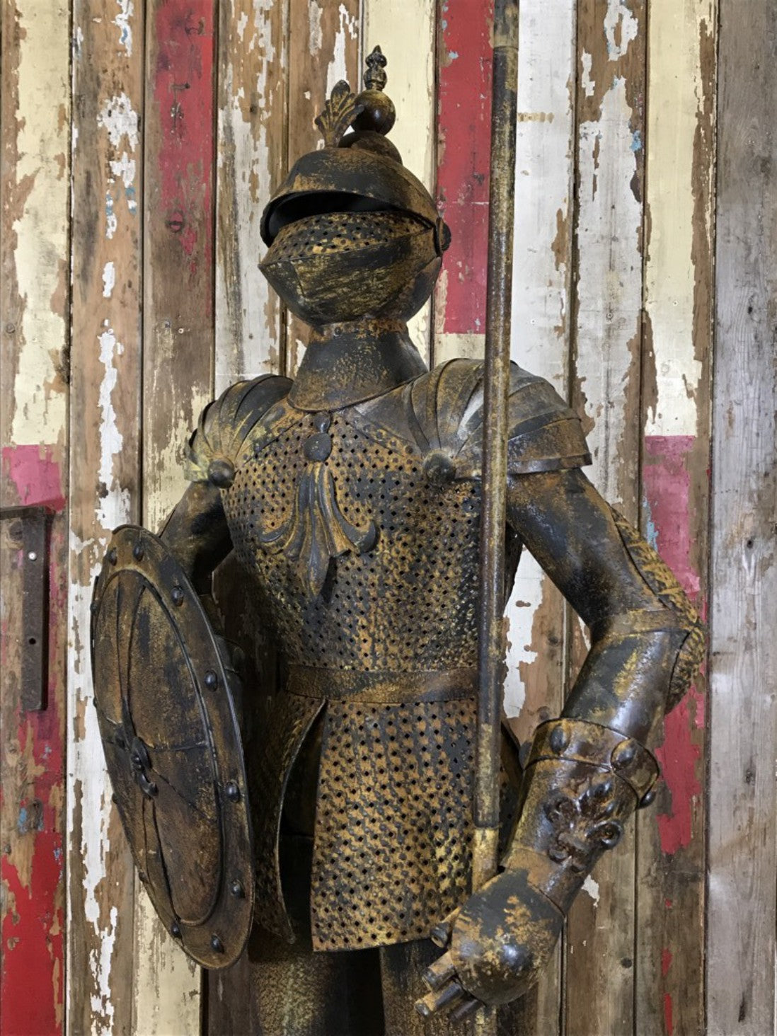 6'6" Large Life Size Rusty Style Metal Knight Suit Of Armour Figure & Long Axe