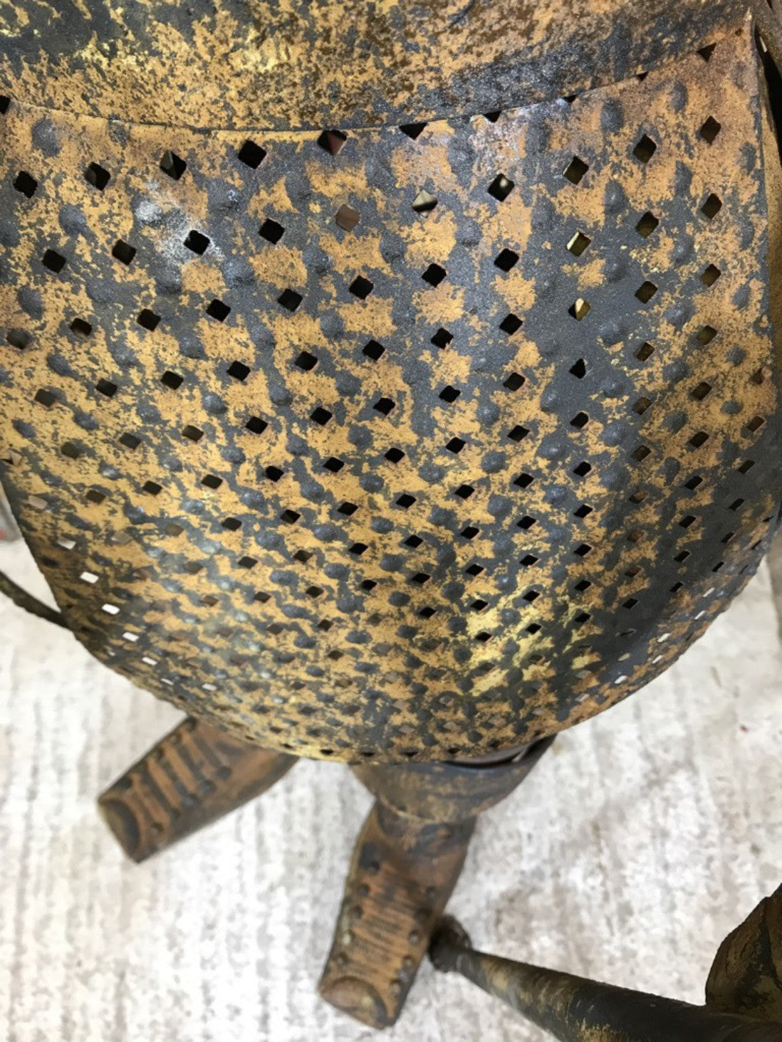 6'6" Large Life Size Rusty Style Metal Knight Suit Of Armour Figure & Long Axe