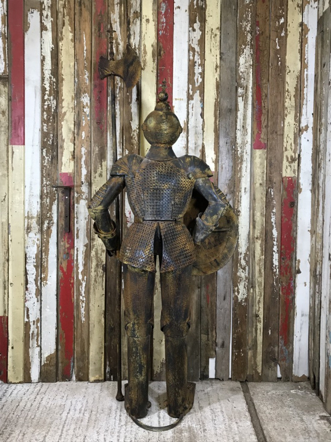 6'6" Large Life Size Rusty Style Metal Knight Suit Of Armour Figure & Long Axe
