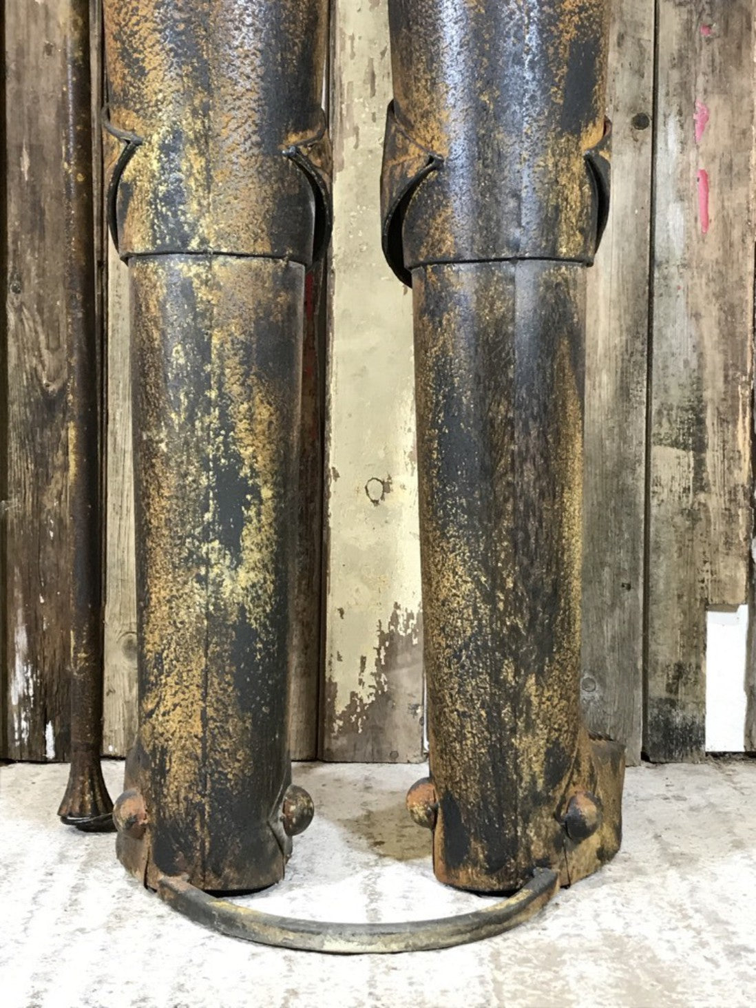 6'6" Large Life Size Rusty Style Metal Knight Suit Of Armour Figure & Long Axe