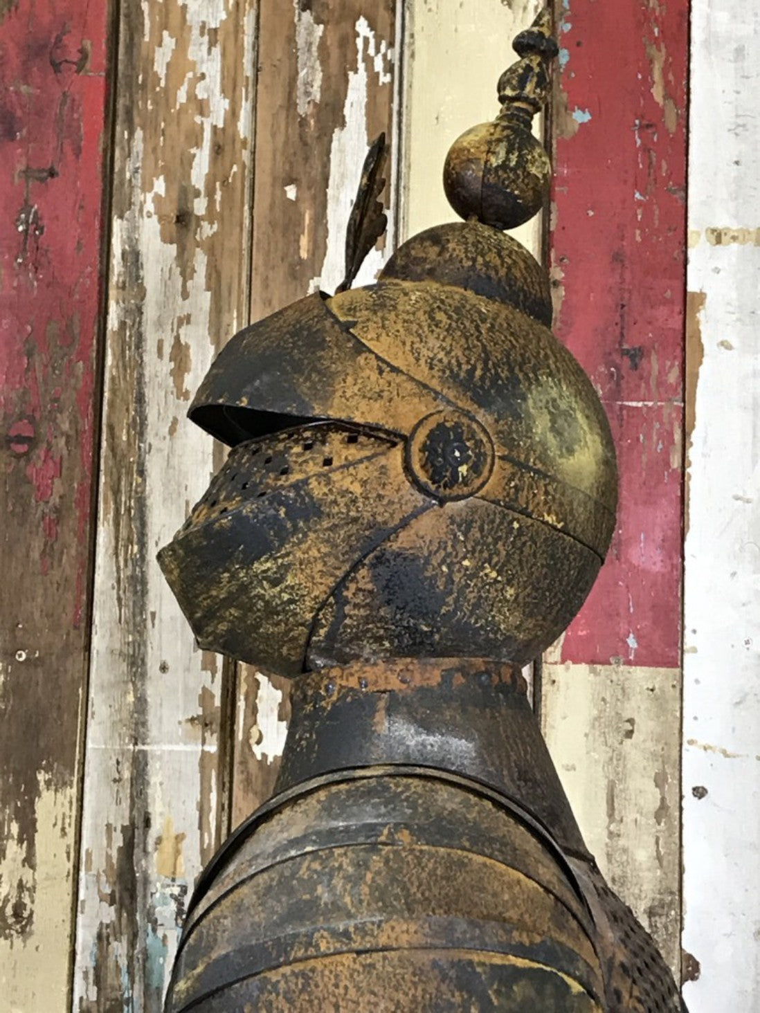6'6" Large Life Size Rusty Style Metal Knight Suit Of Armour Figure & Long Axe