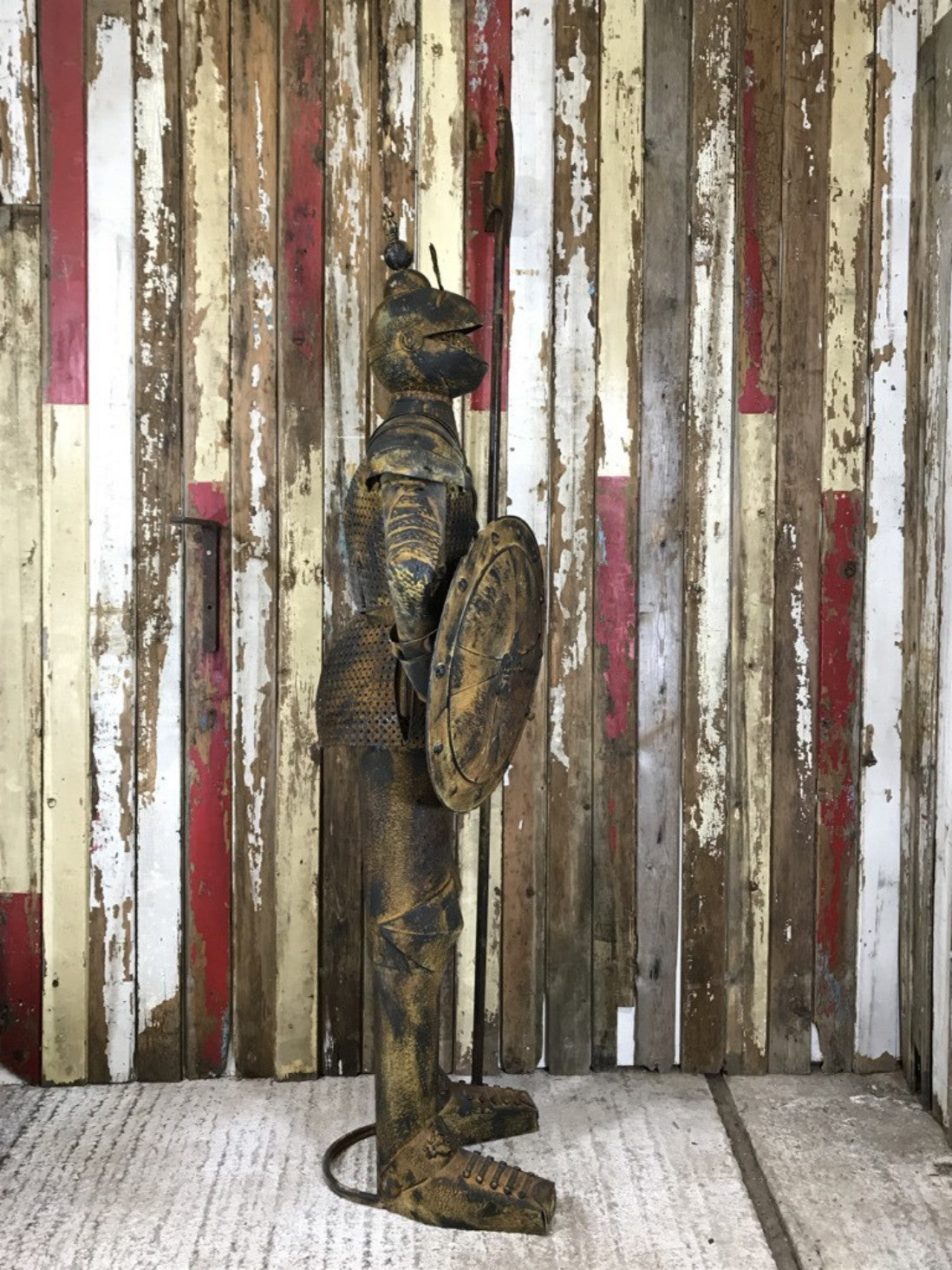 6'6" Large Life Size Rusty Style Metal Knight Suit Of Armour Figure & Long Axe