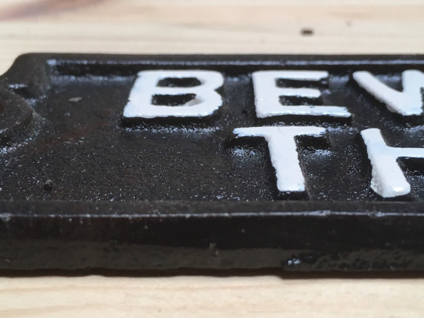 New Fun Cast Iron Wall Sign BEWARE OF THE WIFE White Raised Letter Text