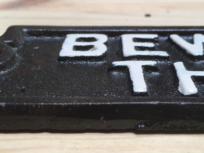 New Fun Cast Iron Wall Sign BEWARE OF THE WIFE White Raised Letter Text