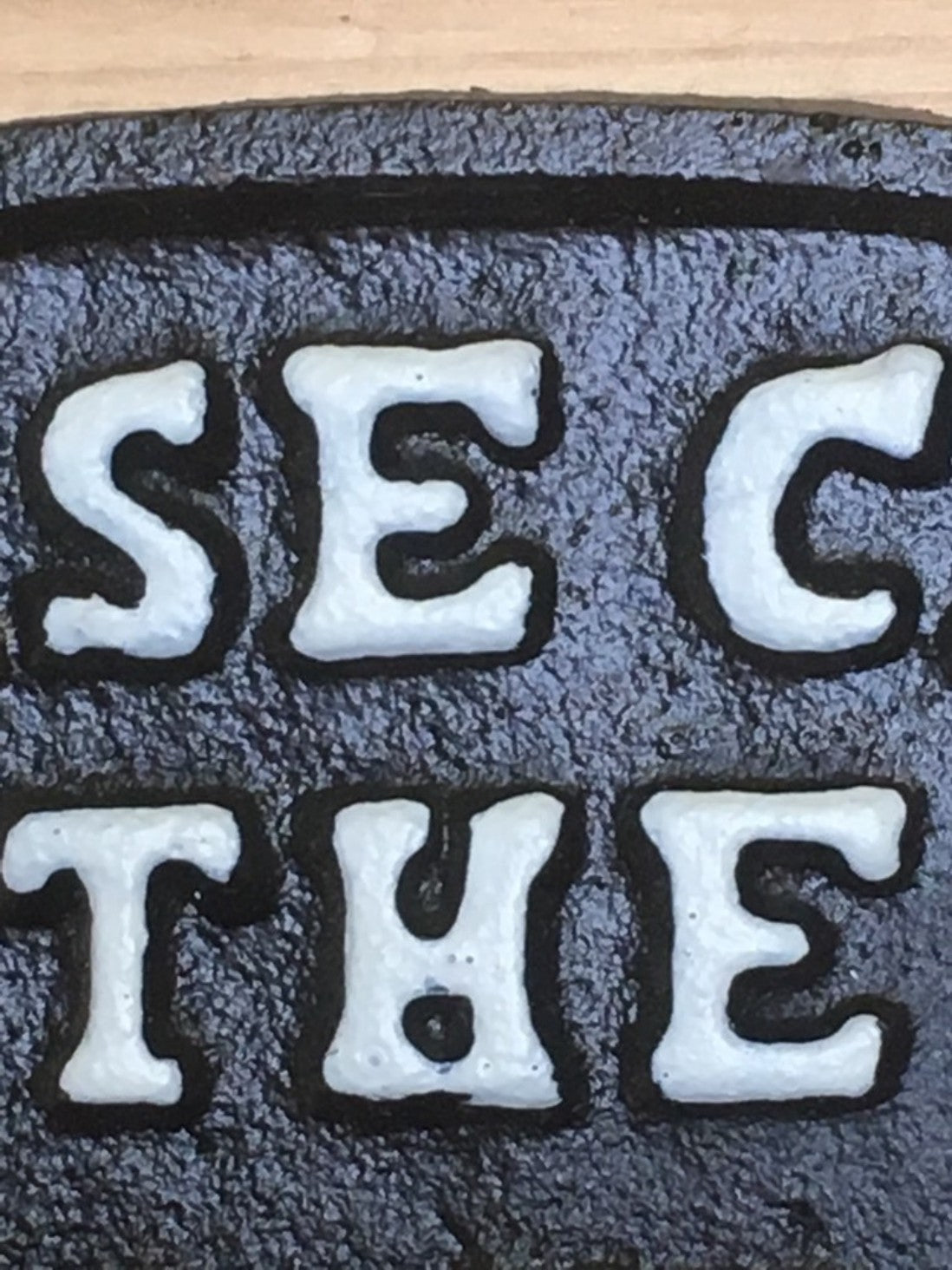 Cast Iron Sign Farm Country "PLEASE CLOSE THE GATE" White Text