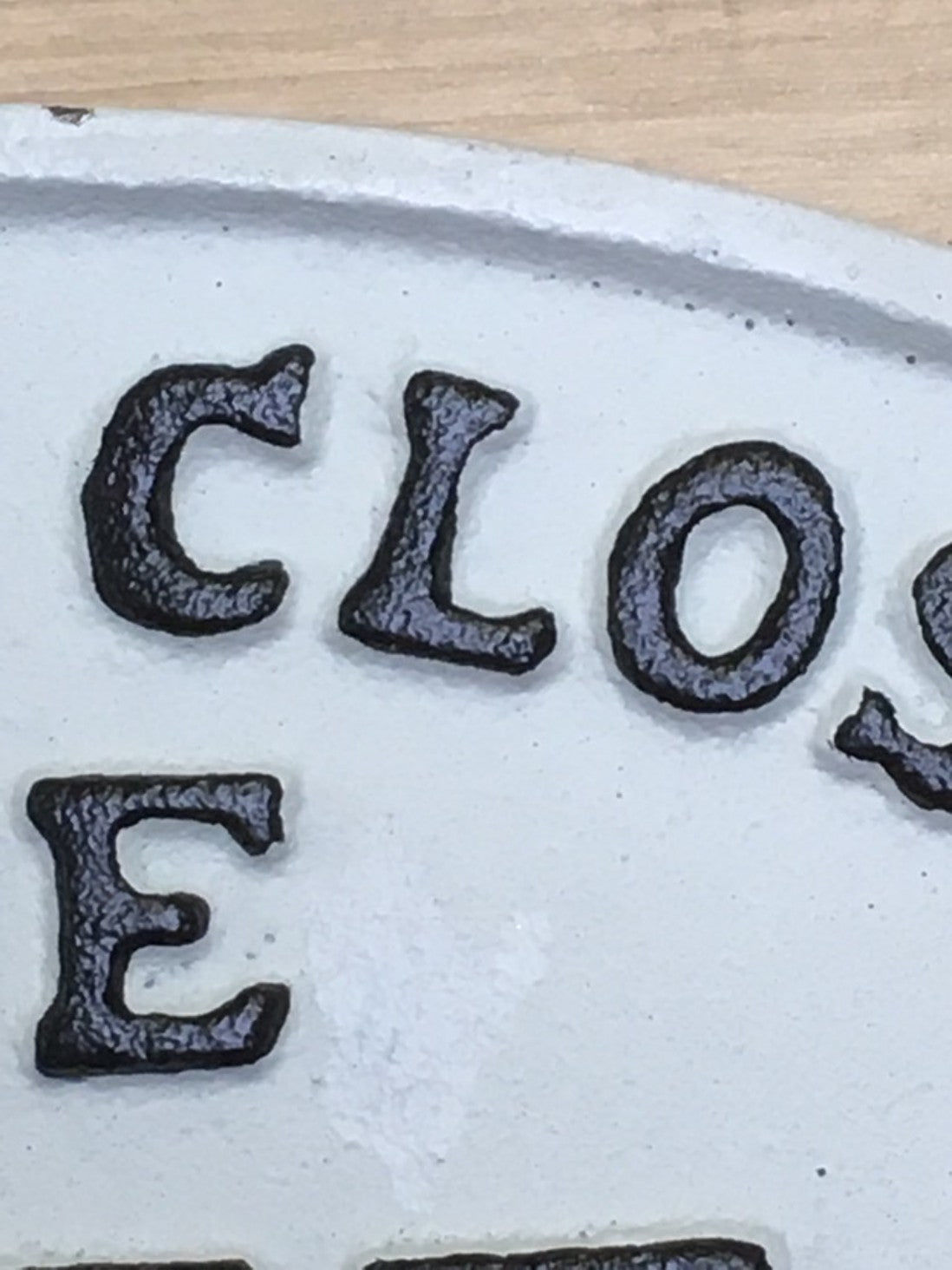 Cast Iron Sign PLEASE CLOSE THE GATE Farm Country Garden White