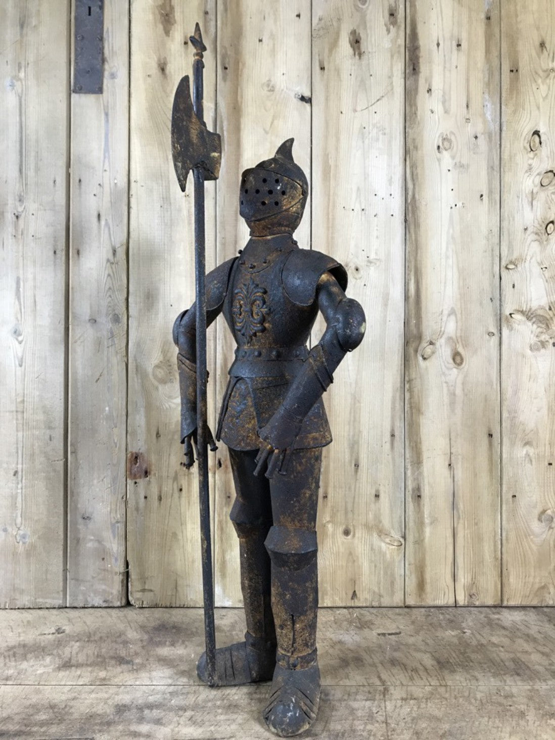3' Small Child Size Rusty Style Metal Knight Suit Of Armour Statue Axe