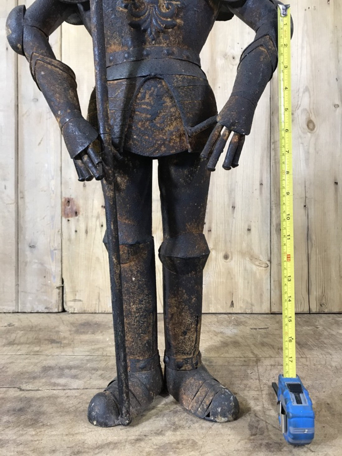 3' Small Child Size Rusty Style Metal Knight Suit Of Armour Statue Axe
