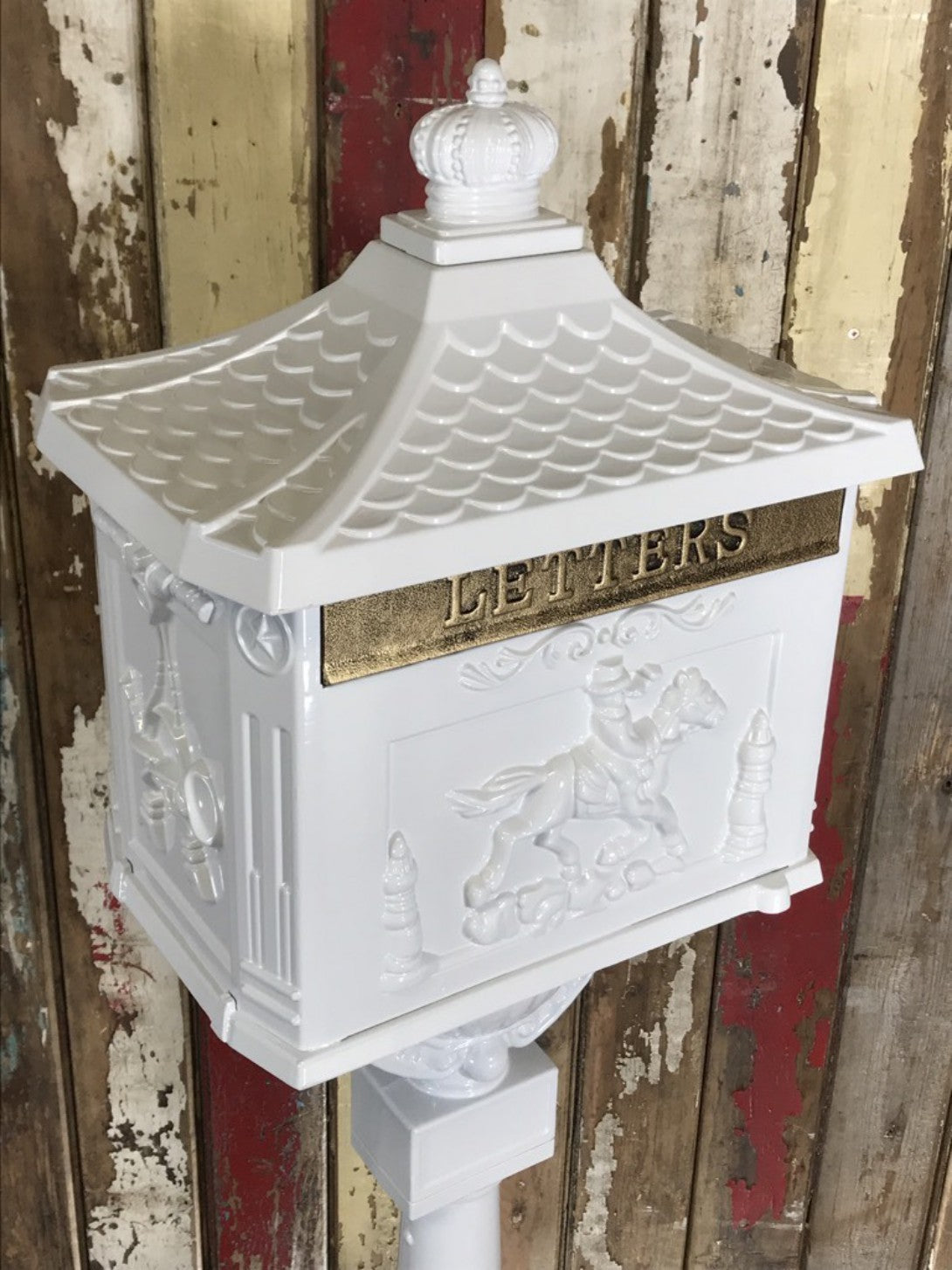 Attractive White Aluminium Post Box With Horse & Rider Design 46" Tall
