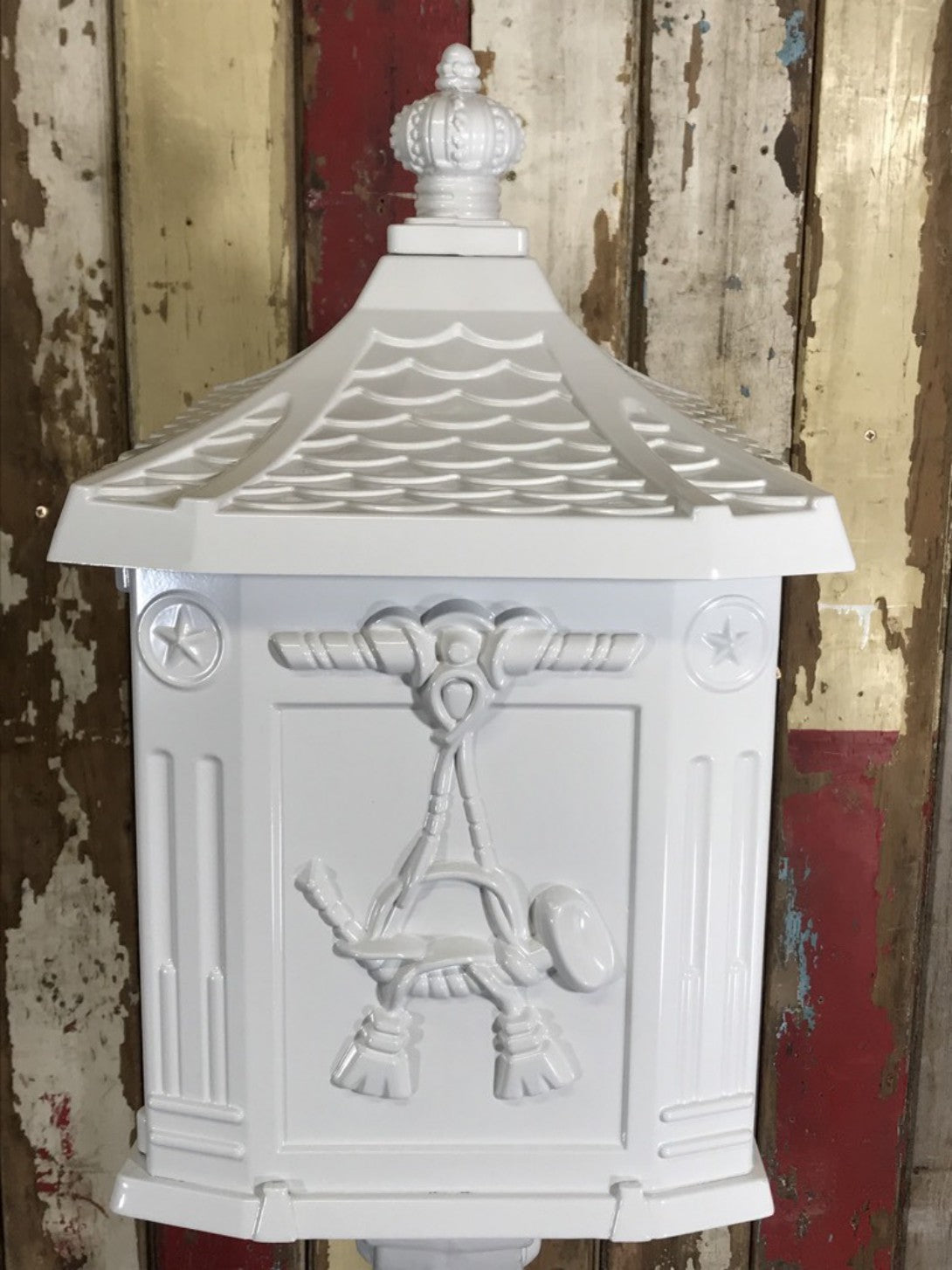 Attractive White Aluminium Post Box With Horse & Rider Design 46" Tall