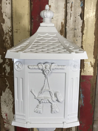 Attractive White Aluminium Post Box With Horse & Rider Design 46" Tall