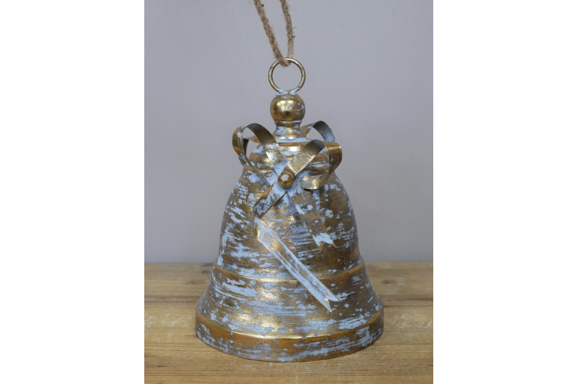 Decorative 26cm Seasonal Christmas Metal Bell Decoration Display