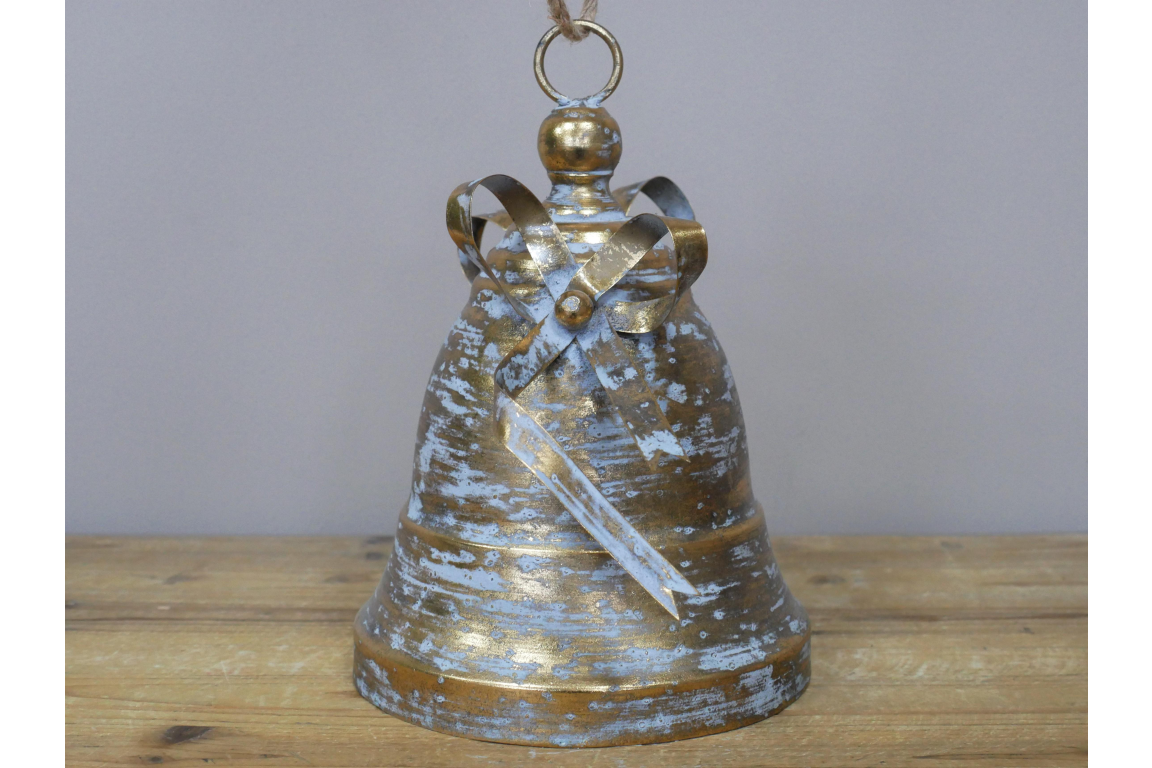 Decorative 26cm Seasonal Christmas Metal Bell Decoration Display