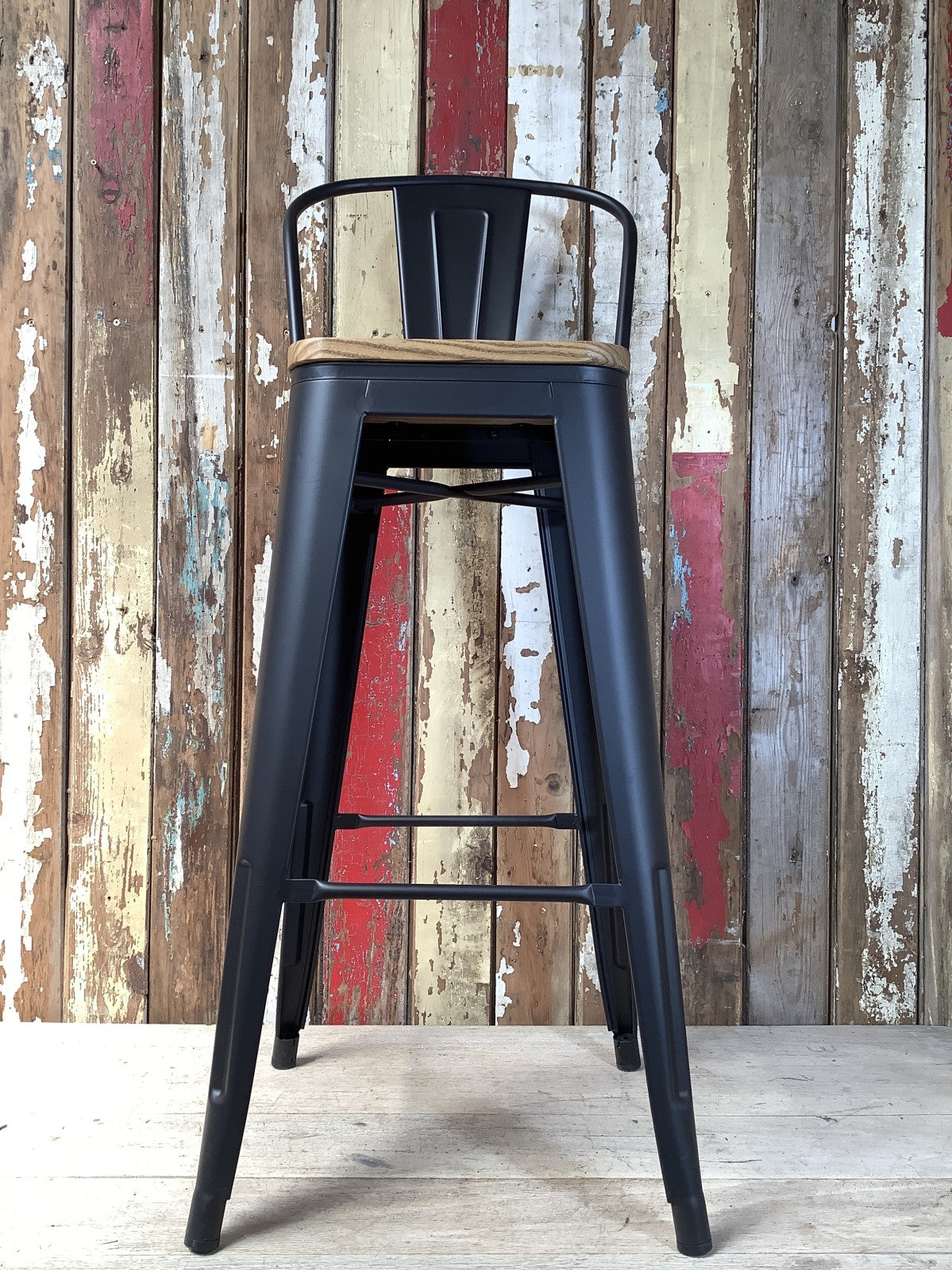 Stylish Charcoal Grey Metal Bar Stool With Rustic Wooden Top & Metal Backrest